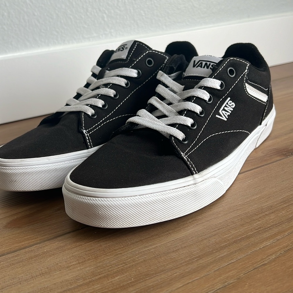 Like New - Men's Vans Seldan